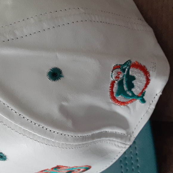 Brand new! Vintage Miami Dolphins - Picture 3 of 6